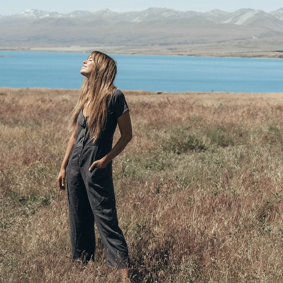 Tasi Travels Grey Eco-Friendly TENCEL Jumpsuit NWT 🌿 - Picture 2 of 9